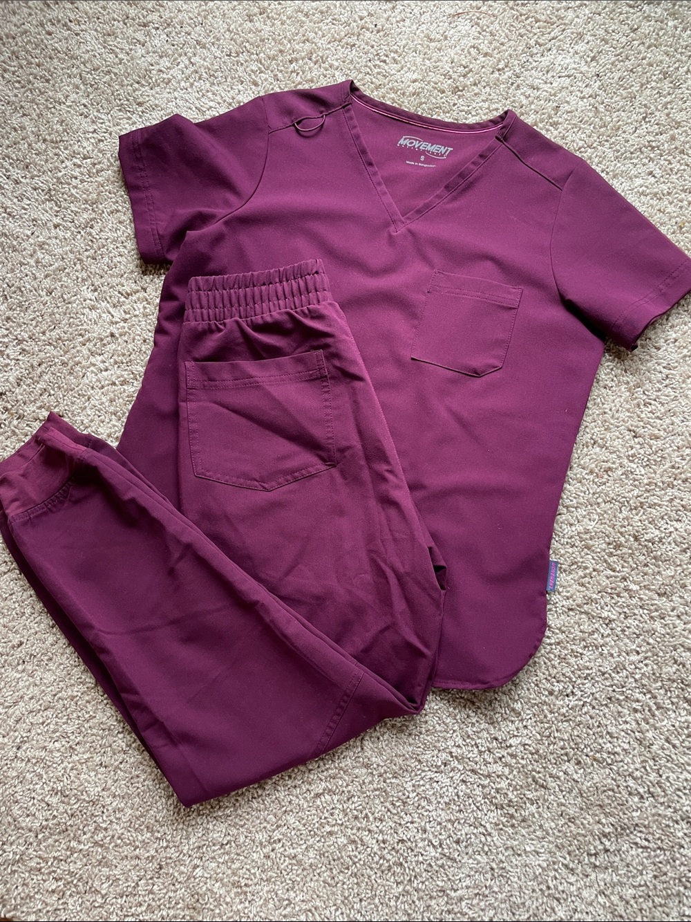 Women's Movement scrub set Wine